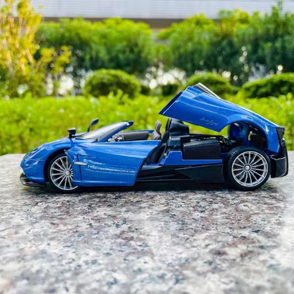 1:24 Diecast Pagani Huayra Roadster Official Licensed Model on Sale