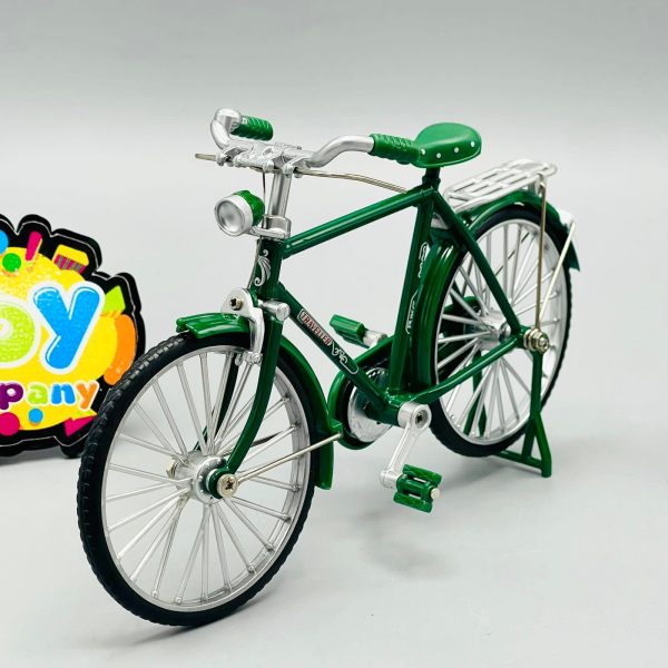 1:10 Scale Classic Diecast Bicycle (Toy) For Sale