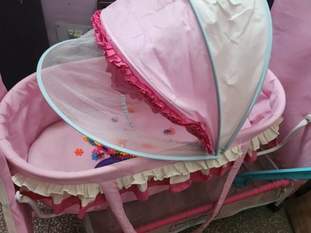 BABYHUG Cradle Cum Bassinet 2 In 1 on Sale