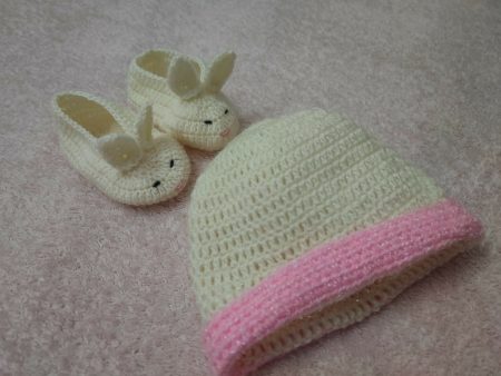 Cap and Booties Set for Baby Supply