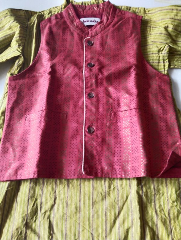 FAB INDIA Kurta with sleeveless jacket for boys ( 3 to 4 Years) Supply