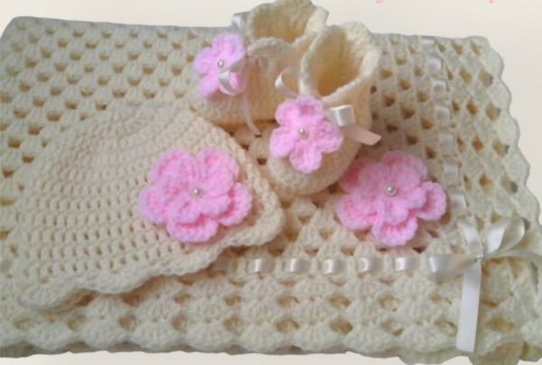 Crochet baby blanket, booties and cap Online