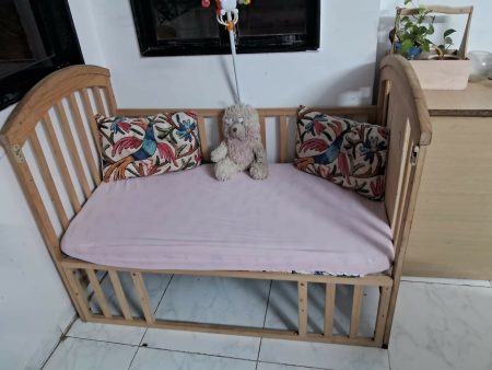 HUNY HUNY Super Comfy 15 In 1 Cot Crib for Baby For Sale