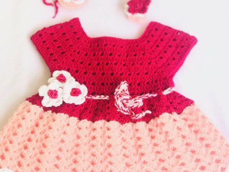 Baby crochet frock (Available colour given in pictures) Hot on Sale