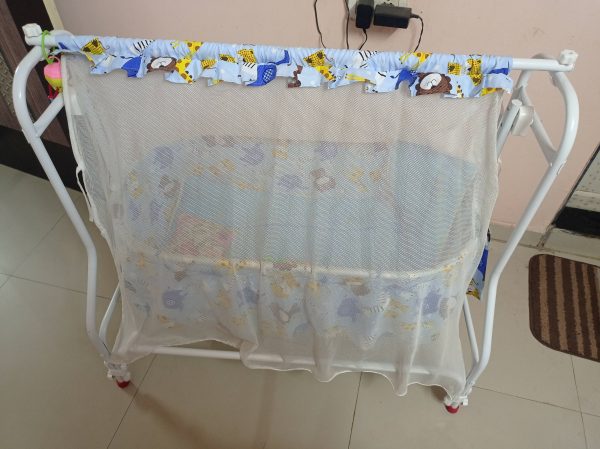 BABYHUG Cozy Nest Cradle with Mosquito Net - Blue Supply