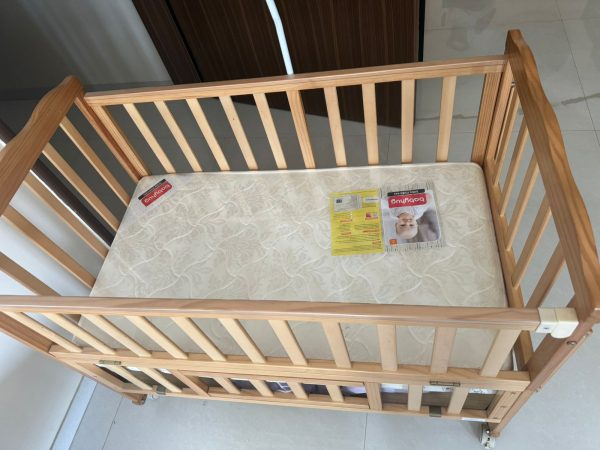 BABYHUG Montana Wooden Cot cum Rocker, Dimensions: L107×W60×H85 cm For Discount