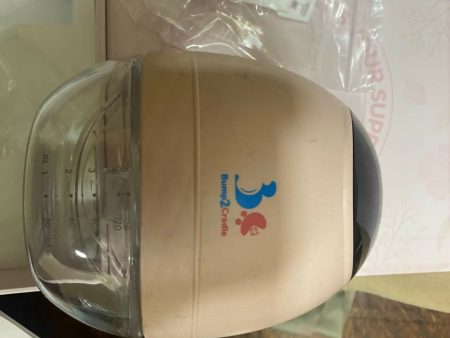 BUMP2CRADLE Wearable electric breast pump - Hands free Fashion