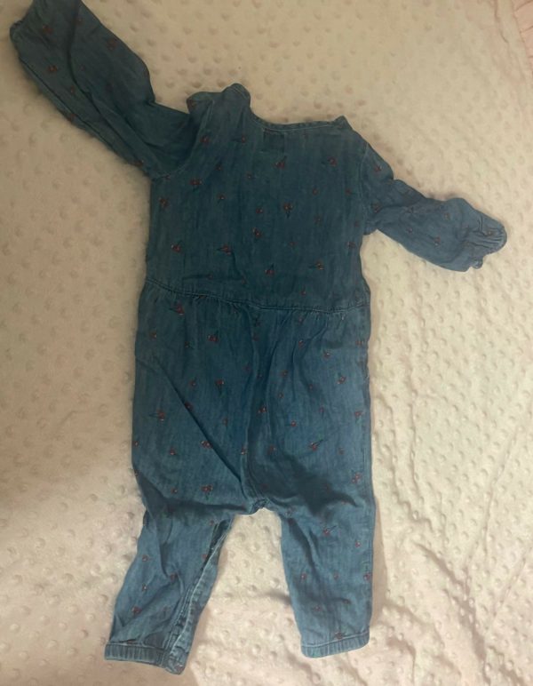 GAP Full Body Jumpsuit  Romper for Kids For Sale